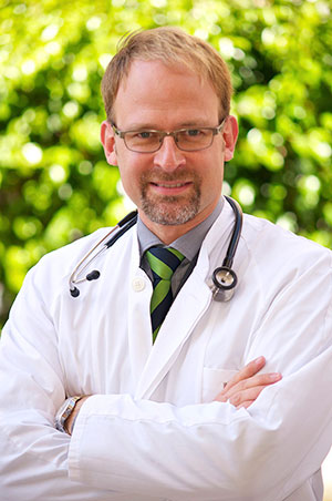 Doctor Michael Peters - Gastroenterologist & internal medicine - Marbella